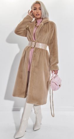 Жіночий верхній одяг