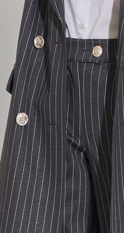 Костюми жіночі