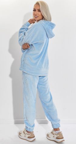 Костюми жіночі