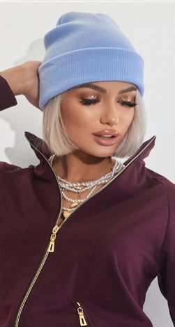 Блакитна шапка