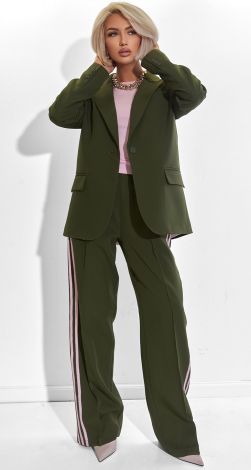 Костюми жіночі