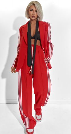 Костюм із лампасами