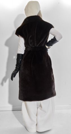 Жіночий верхній одяг