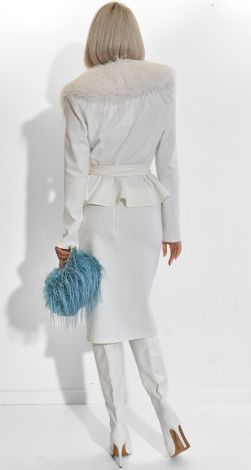 Костюми жіночі