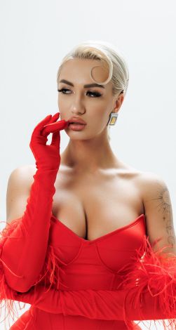 Розкішний червоний корсет