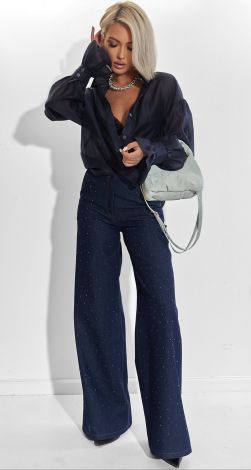 Красивая синяя рубашка