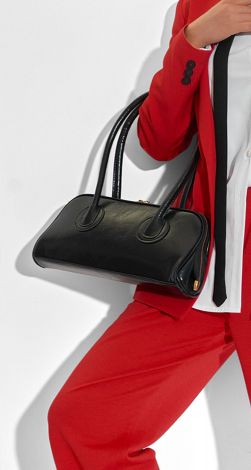 Stylish baguette bag