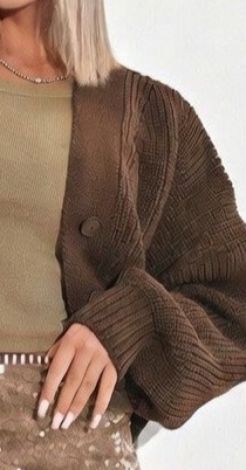 Short cardigan in chunky knit