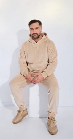 Чоловічий велюровий костюм із натуральної тканини