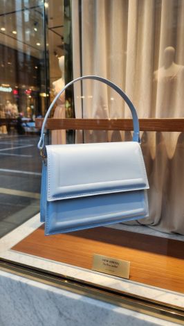 Ice Blue Elegance: Bag that creates status