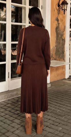 Костюми жіночі