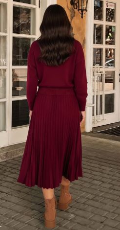 Костюми жіночі