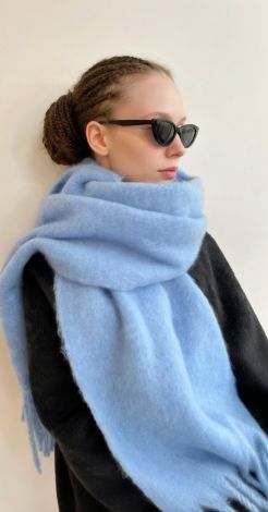 Soft and warm blue scarf
