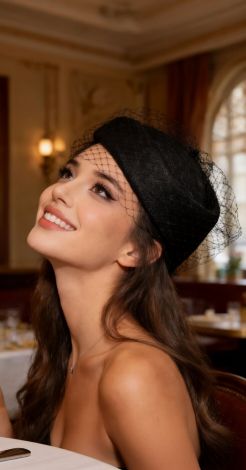 Noir Chic: A hat that creates intrigue