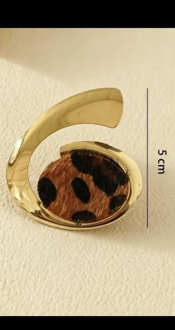 ​Wild Gold: A ring with character