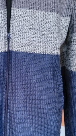 ​ Man's Comfort: Textured cardigan for maximum warmth