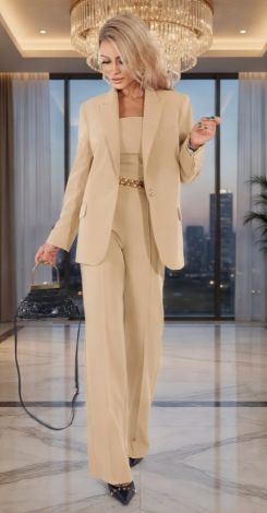 Костюми жіночі