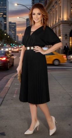 Plissé Elegance: A dress that makes you want to dance