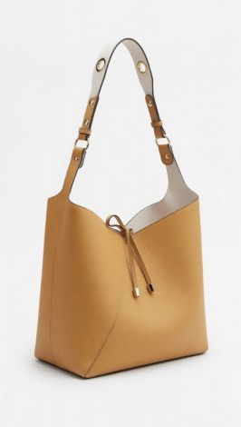 Double Mood: One shopper — two stylish looks