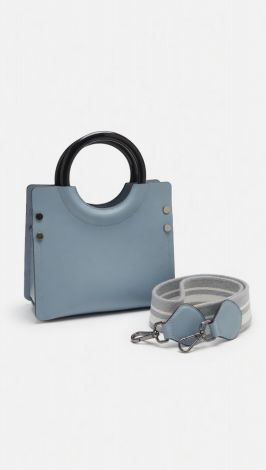 Denim Illusion: Your new favorite bag in denim color