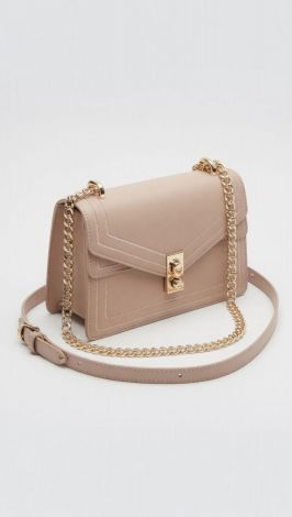 Cappuccino Elegance: A bag that understands your rhythm