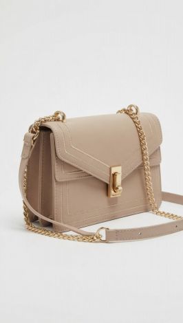 Cappuccino Elegance: A bag that understands your rhythm