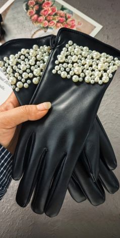 Women's Faux Leather Gloves with Pearls