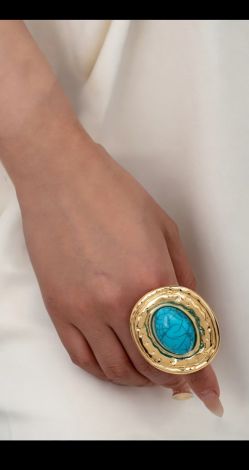 Large gold-tone ring with turquoise and adjustable size
