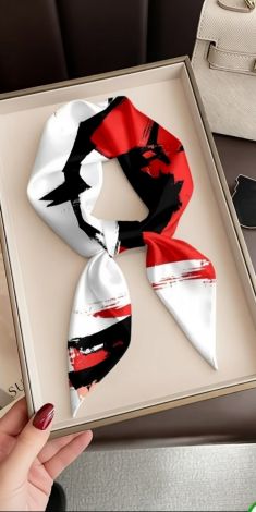 Lmt.signature Silk Square Scarf with Flamenco Print (90 cm)