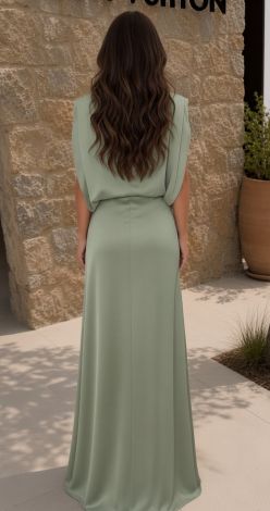 Pistachio-colored silk maxi evening dress with a designer cape - Image 4