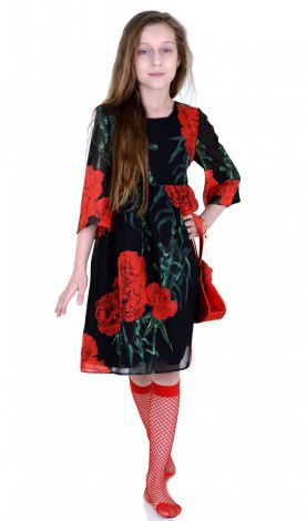 Эффектное легкое платье черного цвета с розами