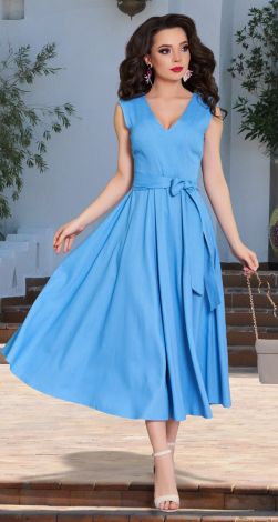 Небесно-голубое платье из льна 