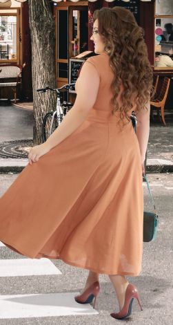 Платья больших размеров