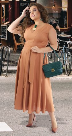 Платья больших размеров