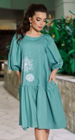 Loose linen dress with embroidery
