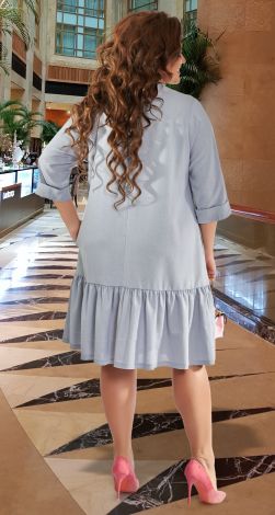 Льняное платье со свободным рукавом большого размера