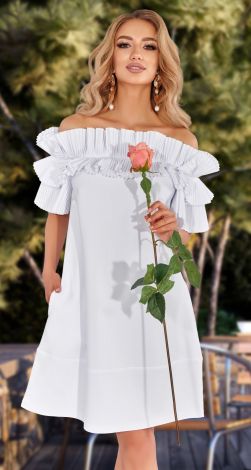 Стильна біла сукня