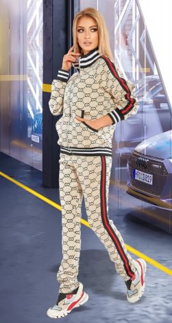 Knitted trouser suit