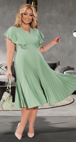 Plus size summer dress with pleated skirt
