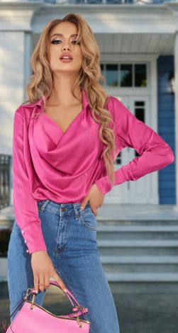 Розовая шелковая блуза