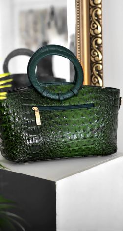Вместительная зеленая сумка