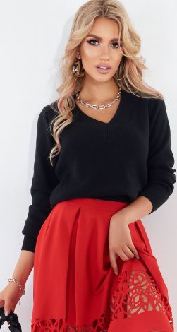 Базовий чорний светр
